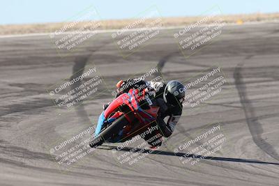 media/Jan-15-2026-Racers Edge (Thu) [[dfebeb70ab]]/3-B Group/Session 2 (Bowl Exit)/